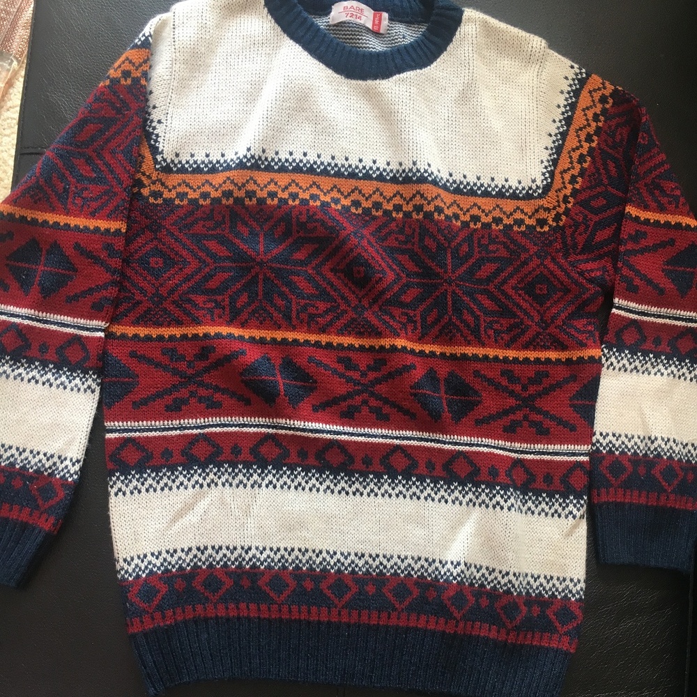 Sweater. Very Warm. Fits women's Size XS-S